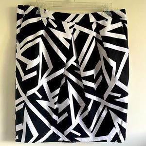 Liz Claiborne Black/White Skirt with Pockets Sz 14